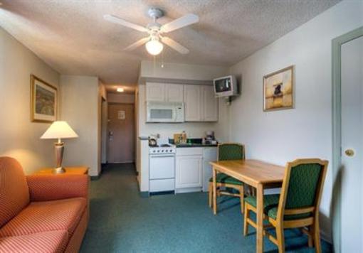 фото отеля Northwoods Inn