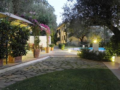 фото отеля Residenza Turistica Torre Delle Viole