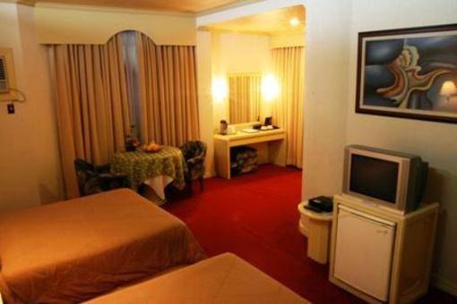 фото отеля Dynasty Court Hotel