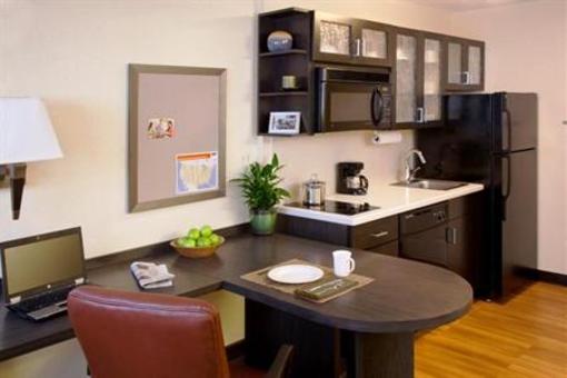 фото отеля Candlewood Suites Des Moines