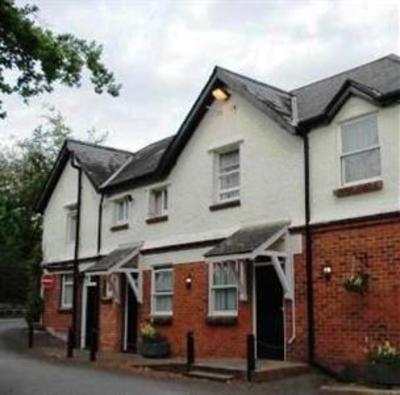 фото отеля Fishermans Haunt Inn Christchurch (England)