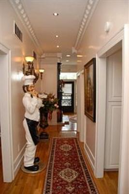 фото отеля The Roulhac Mansion Bed & Breakfast Memphis