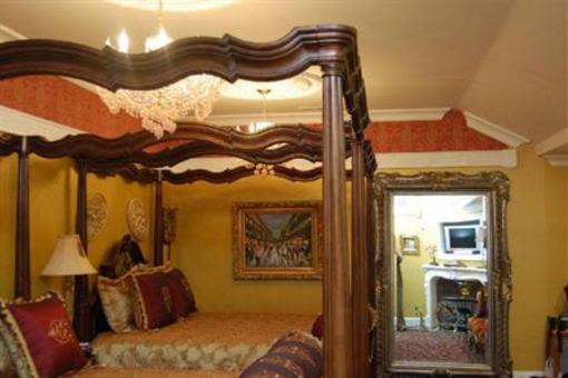 фото отеля The Roulhac Mansion Bed & Breakfast Memphis