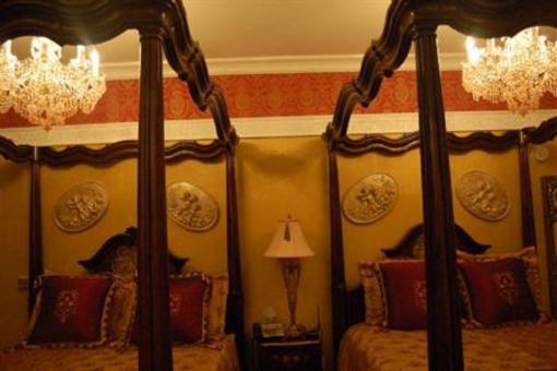 фото отеля The Roulhac Mansion Bed & Breakfast Memphis