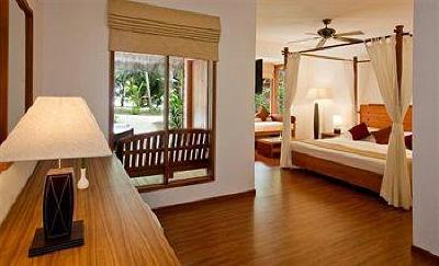 фото отеля Kuramathi Island Resort