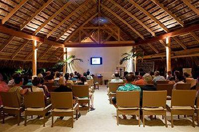 фото отеля Kuramathi Island Resort