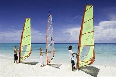 фото отеля Kuramathi Island Resort