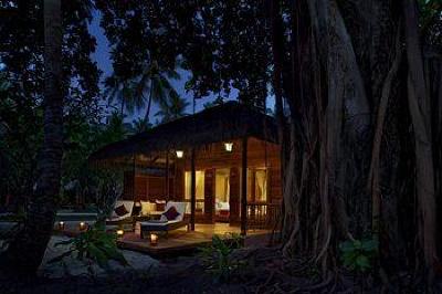 фото отеля Kuramathi Island Resort