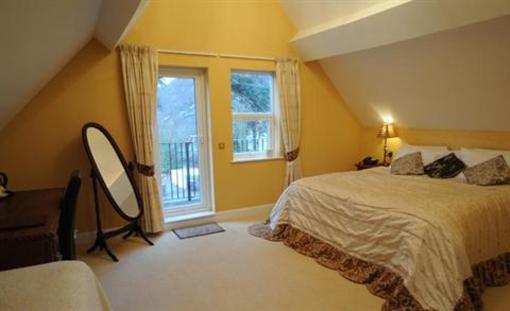 фото отеля White Waters Country Hotel