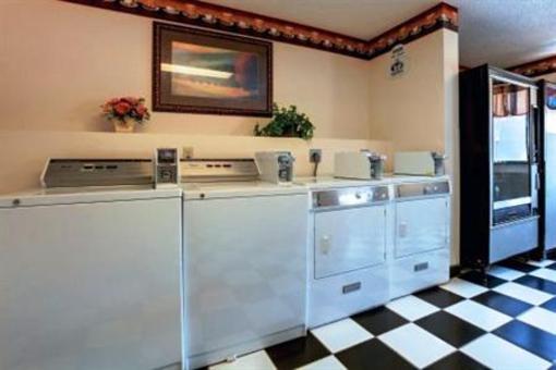фото отеля Americas Best Value Inn Saint Joseph (Missouri)