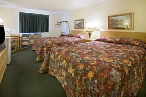 фото отеля Americas Best Value Inn & Suites Detroit Lakes