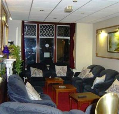 фото отеля Crescent Hotel Harrow London
