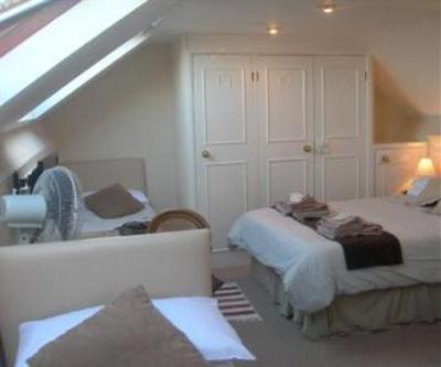 фото отеля The Lodge Swindon