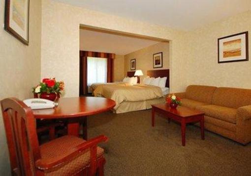 фото отеля Comfort Suites Independence