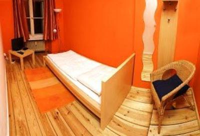 фото отеля SleepCheapHostel Berlin