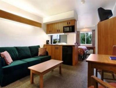фото отеля Microtel Inn & Suites Bozeman