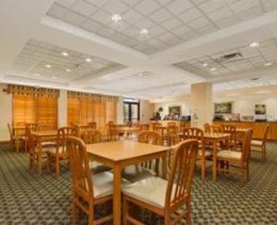 фото отеля Holiday Inn Express & Suites Rockingham West