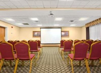 фото отеля Holiday Inn Express & Suites Rockingham West