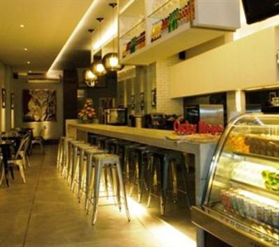 фото отеля Ryokan Chic Hostels