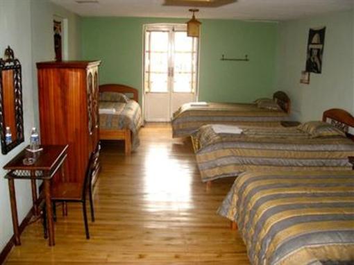 фото отеля Hostal Mia Leticia
