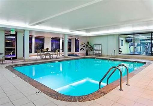 фото отеля Courtyard by Marriott Knoxville Cedar Bluff