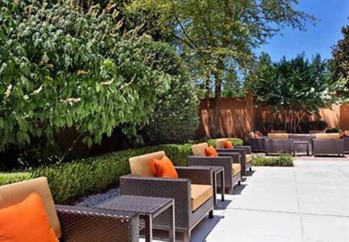 фото отеля Courtyard by Marriott Knoxville Cedar Bluff