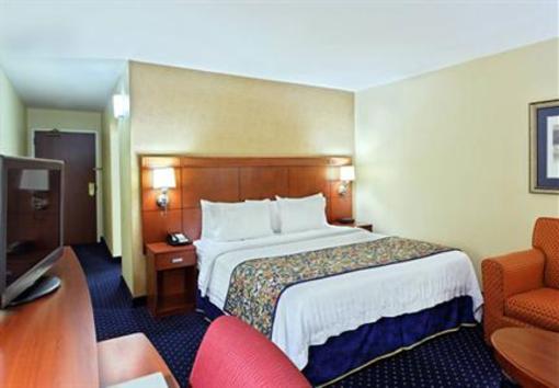 фото отеля Courtyard by Marriott Knoxville Cedar Bluff