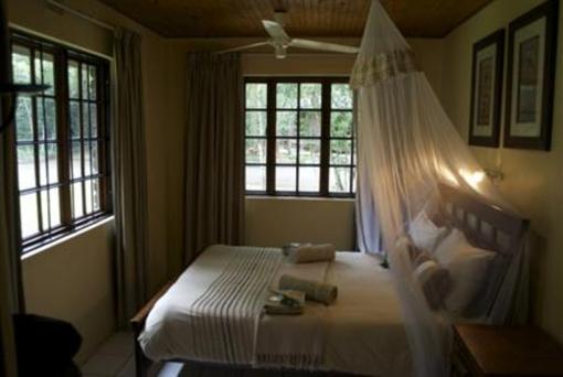 фото отеля Ezulwini Game Lodge