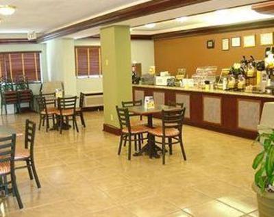 фото отеля Quality Inn & Suites Macon