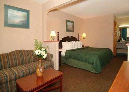 фото отеля Quality Inn & Suites Macon