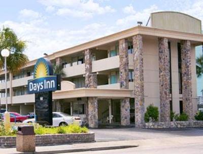 фото отеля Days Inn Beach Front