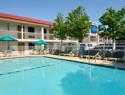 фото отеля Baymont Inn Oklahoma City South