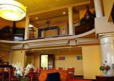 фото отеля Fairfield Inn & Suites Hanes Mall Winston Salem