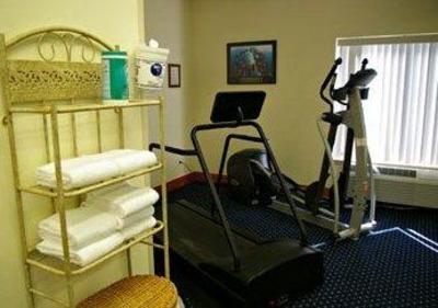 фото отеля Fairfield Inn & Suites Hanes Mall Winston Salem