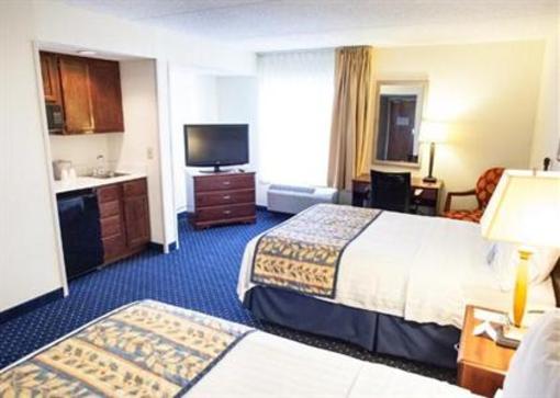 фото отеля Fairfield Inn & Suites Hanes Mall Winston Salem