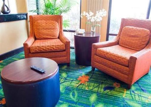 фото отеля Fairfield Inn & Suites Hanes Mall Winston Salem