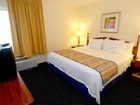 фото отеля Fairfield Inn & Suites Hanes Mall Winston Salem