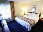 фото отеля Fairfield Inn & Suites Hanes Mall Winston Salem