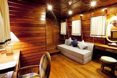 фото отеля Imperial Boat House Beach Resort