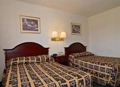 фото отеля Rodeway Inn Maingate Anaheim