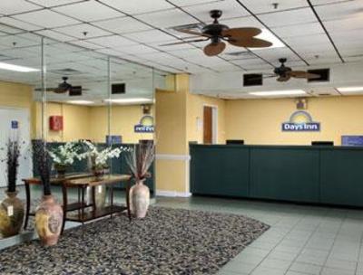 фото отеля Days Inn Virginia Beach Oceanfront