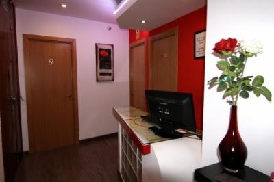 фото отеля Hostal Abril Madrid