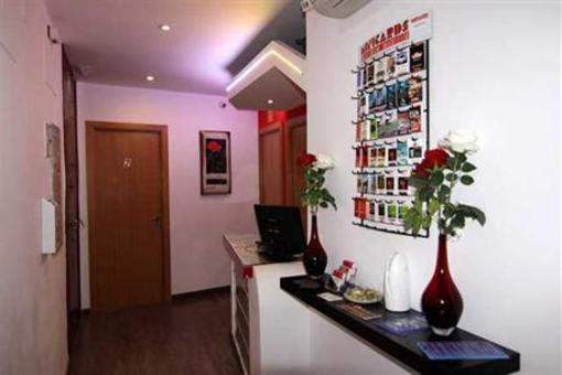 фото отеля Hostal Abril Madrid