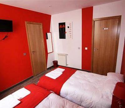 фото отеля Hostal Abril Madrid