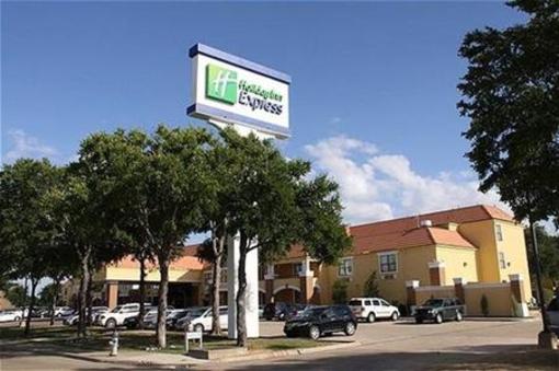 фото отеля Holiday Inn Express Hotel & Suites-DFW North