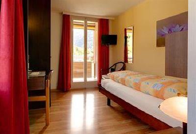фото отеля Jungfrau Hotel