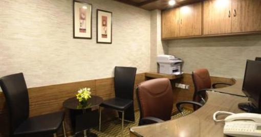 фото отеля President Hotel Bangalore
