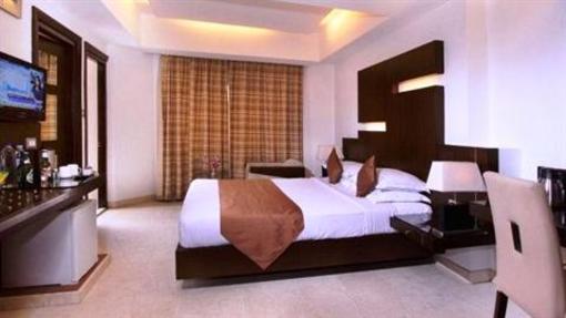 фото отеля President Hotel Bangalore