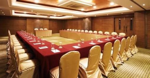 фото отеля President Hotel Bangalore