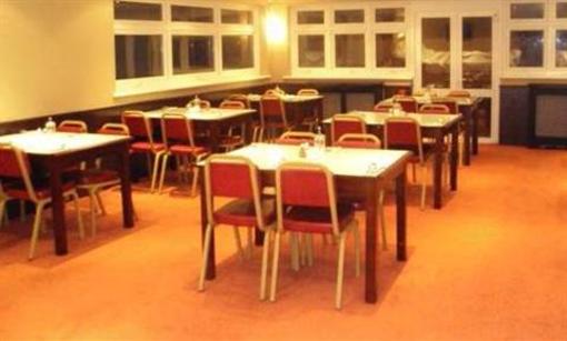 фото отеля Newham Hotel